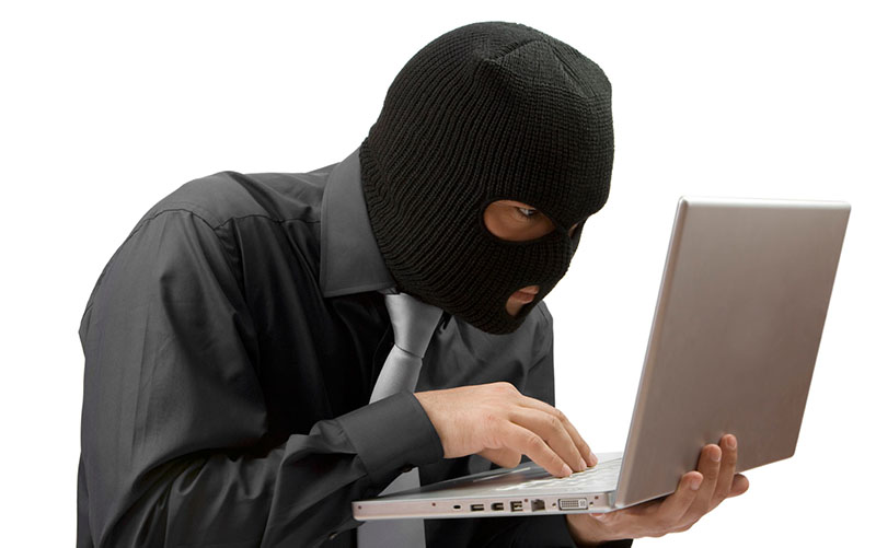 hacker,criminale,pirata informatico