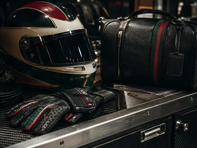 gucciformula1alpine02 Alpi Fashion Magazine Gucci